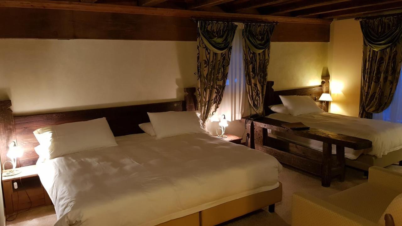 Relais Du Chateau Blanc Ла-Тюйль Экстерьер фото