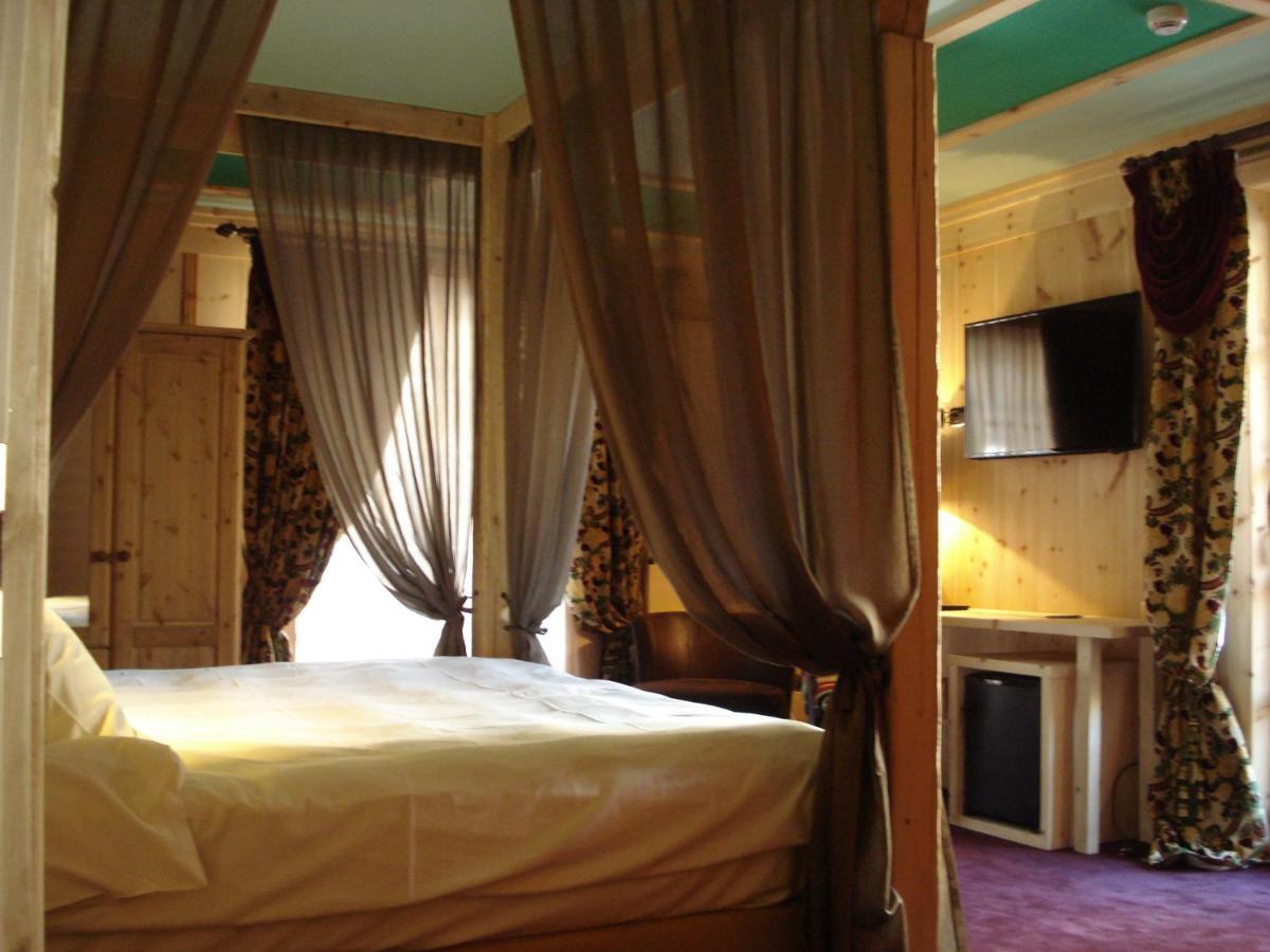 Relais Du Chateau Blanc Ла-Тюйль Экстерьер фото